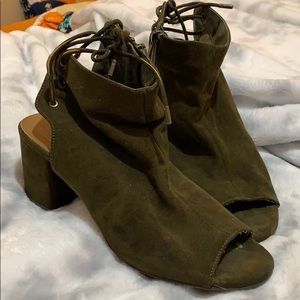 Olive Green Lace Up Heels💫